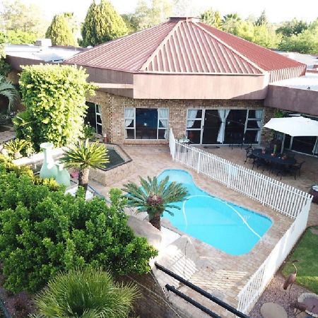 Leach Lodge Kuruman Esterno foto