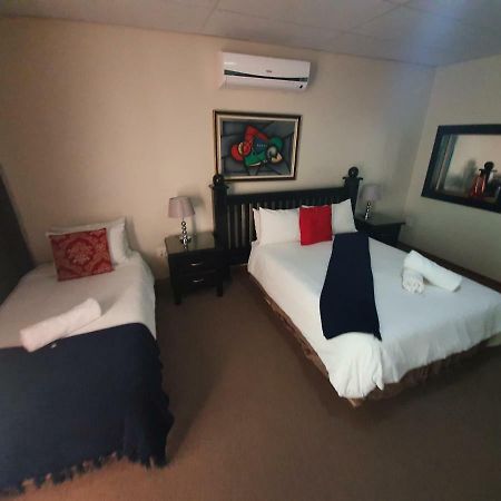Leach Lodge Kuruman Esterno foto