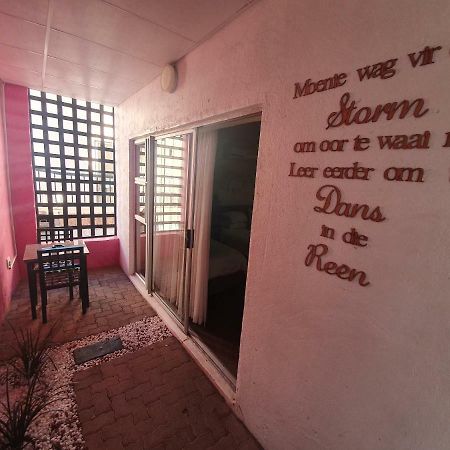 Leach Lodge Kuruman Esterno foto