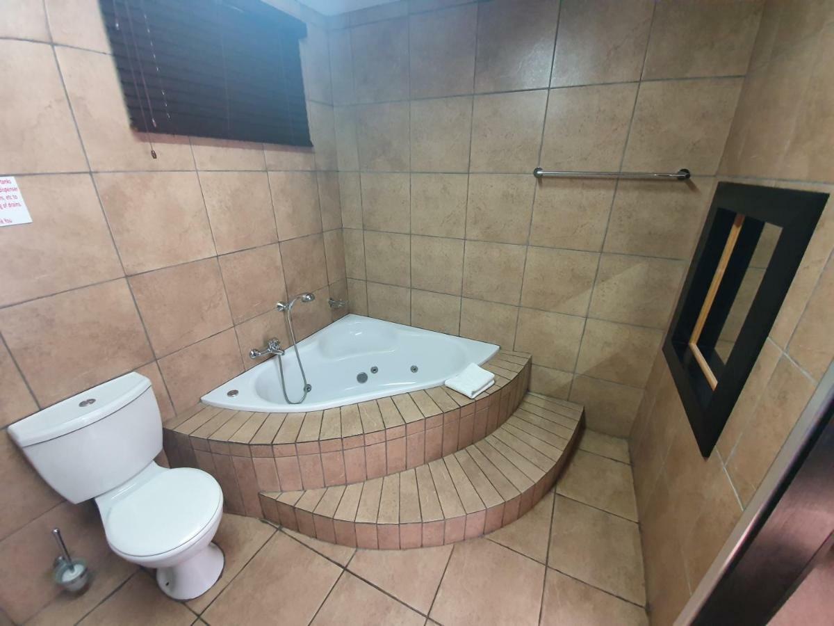 Leach Lodge Kuruman Esterno foto