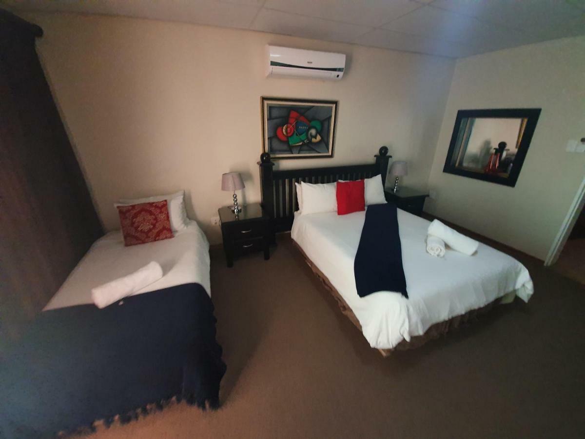 Leach Lodge Kuruman Esterno foto