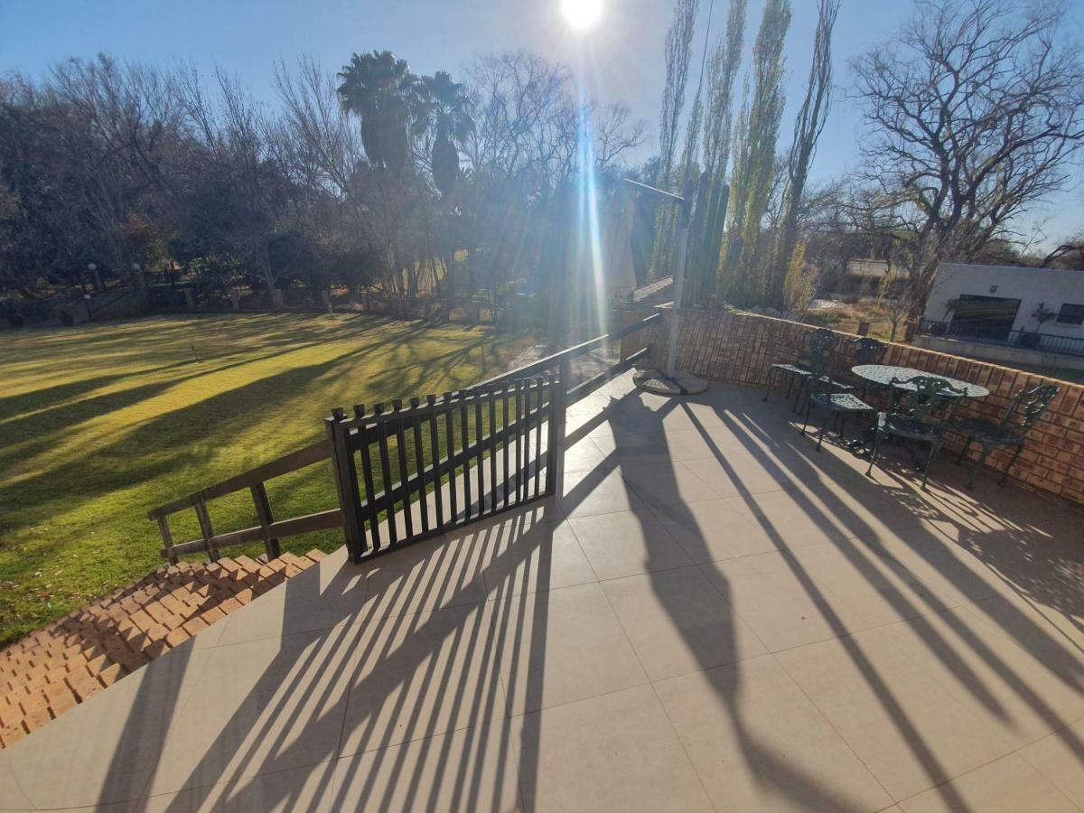 Leach Lodge Kuruman Esterno foto