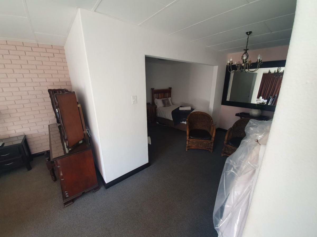 Leach Lodge Kuruman Esterno foto
