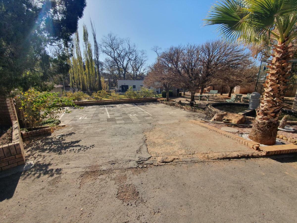 Leach Lodge Kuruman Esterno foto